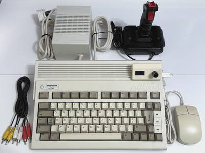COMMODORE AMIGA A600 - KOMPLETT RESTAURIERT - GOTEK - OLED BILDSCHIRM & GELADEN USB!!