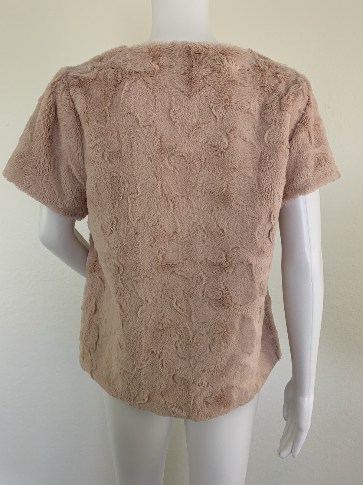 ADYSON PARKER Top Size M Faux Fur Sherpa Pink T-Shirt Cameo Rose Shirt Pullover