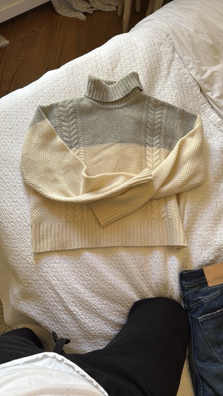 ATM Chunky Cream and Gray Turtleneck Sweater with Cable Knit Size S