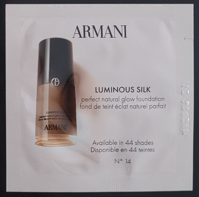 Armani Luminous Silk Foundation Probe Farbton 14   neu Make-Up Probe Reisegröße