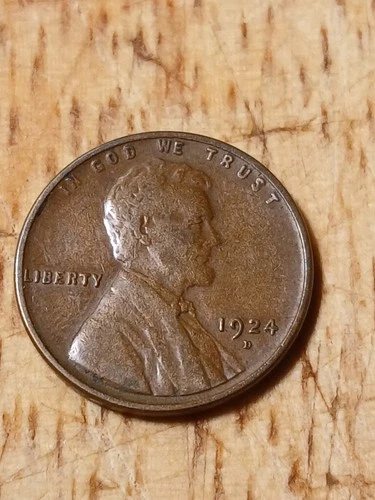 Lincoln Wheat Cent 1924 D. Semi Key Date VF/XF CONDITION