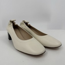 Everlane The Italian Leather Day Heel in Bone sz 5 Women's Elastic Back Comfort