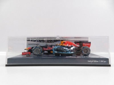 1:43 Minichamps 410169933 TAG Heuer RB7 Snow Demonstration Verstappen 2016 Kitzb