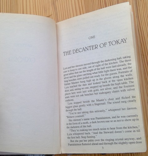 His Dark Materials Series: The Golden Compass by Philip Pullman 1997 ex-library - Picture 9 of 11