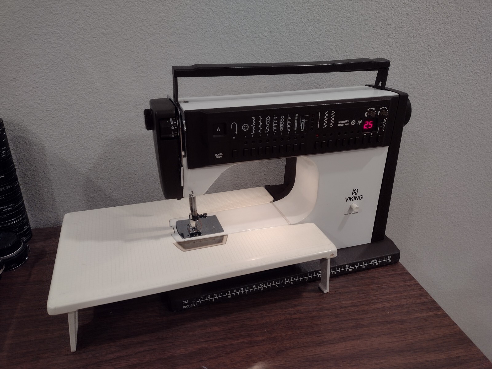 Husqvarna Viking Sewing Machine 6690 W/Case Foot Pedal Table Tested!! eBay
