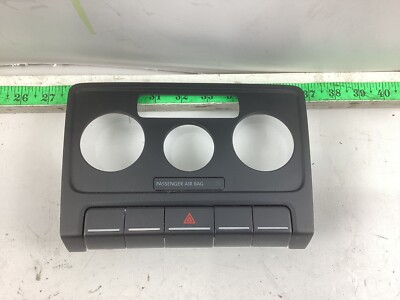 2012-2019 Volkswagen Beetle - Climate Control Unit Trim / Bezel 5C5820073C OEM.