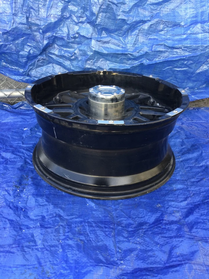 2006 Ford F-350SD F350 Super Duty Pro Comp Alloy Wheel Rim - Image 4 of 4