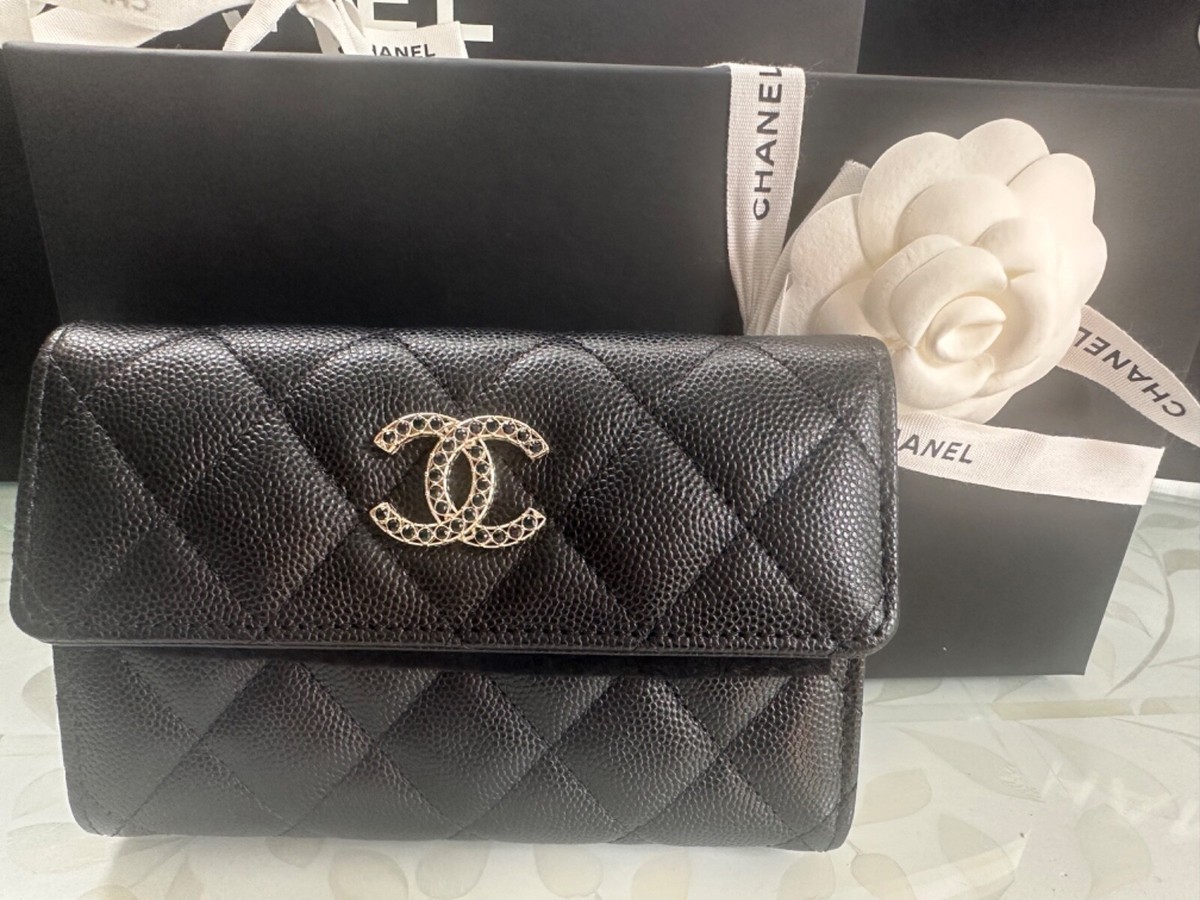 New CHANEL 23A Classic Flap Medium Wallet Black Caviar Crystals