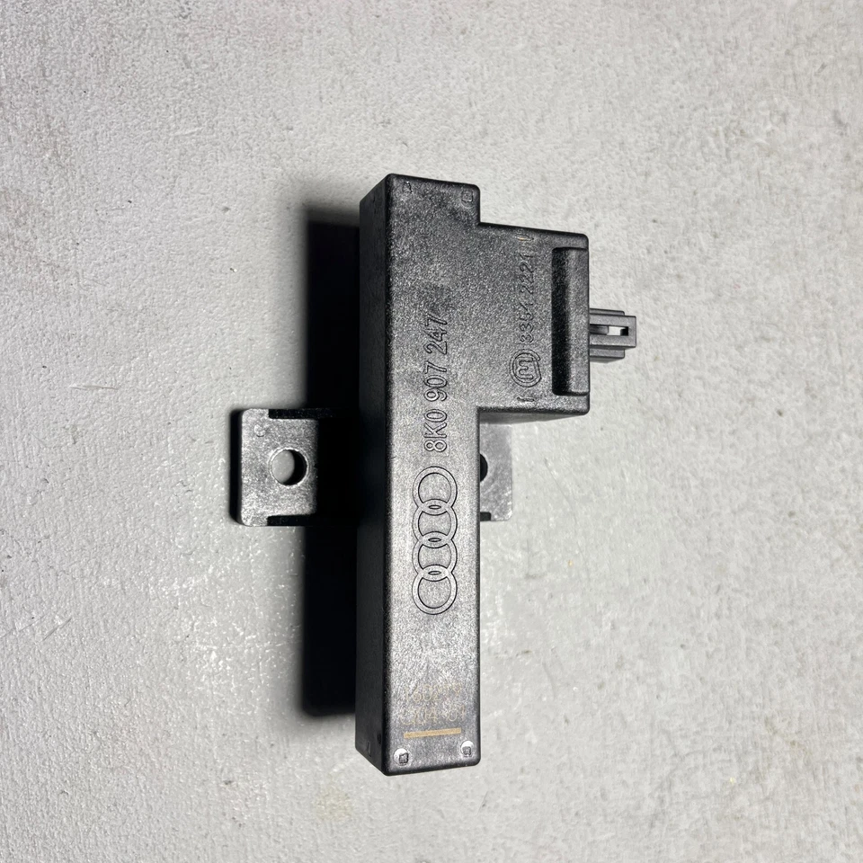 2012-2018 Audi A7 Quattro Keyless Entry Access Antenna OEM - Image 4 of 4