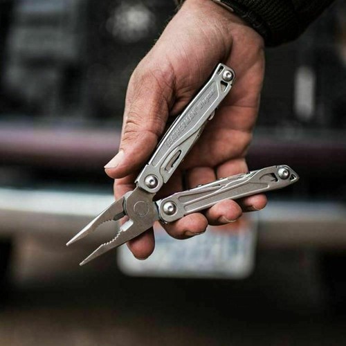 Leatherman Wingman Stainless Steel Multi-Tool & Sheath - Picture 3 of 3