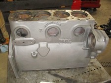 Allis Chalmers B125 Crack Free Engine Block Am4033  Tractor