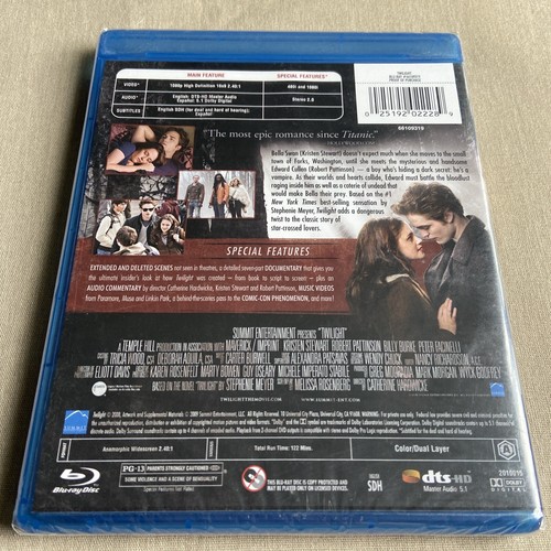 Twilight Saga 1 Original (Blu-ray 2008 WS NEW) Novel Adaptation Vampire Romance - Picture 2 of 7