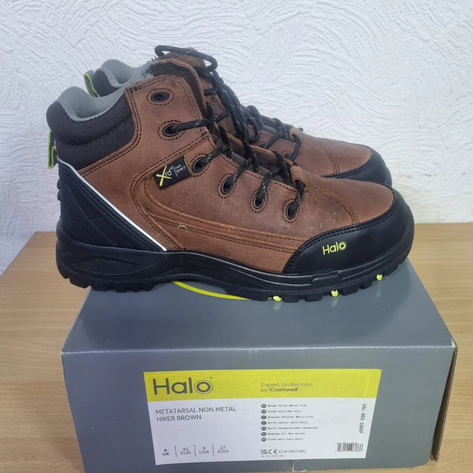 Halo Waterproof Non-Metal Hiking Boots with Metatarsal Protection – Brown, Size
Opens in a new windo