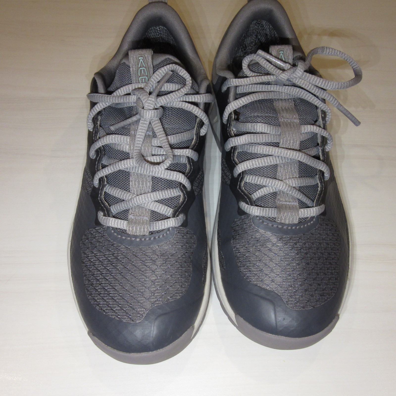 Scarpe da ginnastica Keen Versacore donna taglia 7 grigie running escursionismo impermeabili