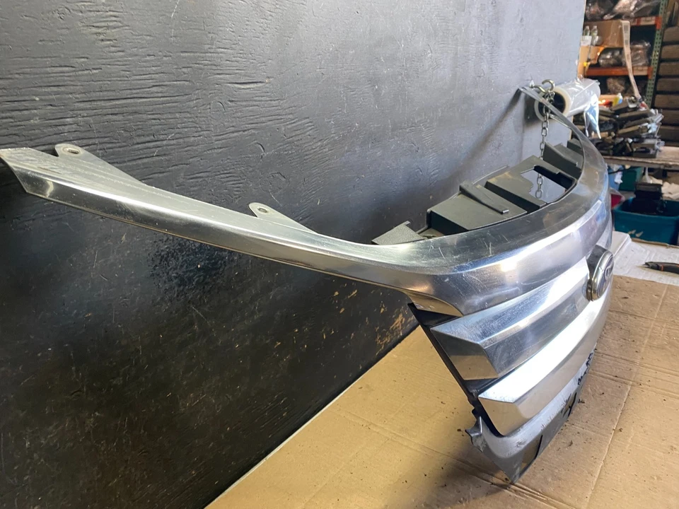 Parrilla cromada superior delantera Ford Fusion 2010 2011 2012 OEM R7956 DG Foto 3 de 4