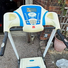Davina Motorised Electric Treadmill JX-622W LCD Display White/Blue.