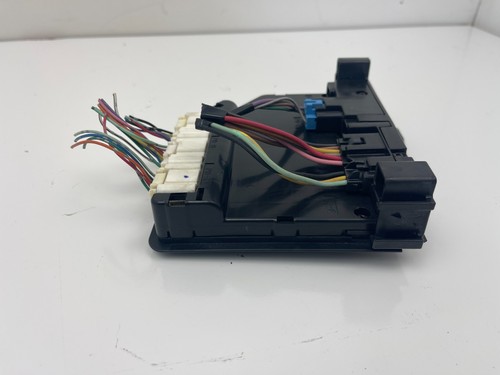 2005 - 2010 Toyota Avalon Junction Block Fuse Box Module OEM 8272007060 - Picture 16 of 16