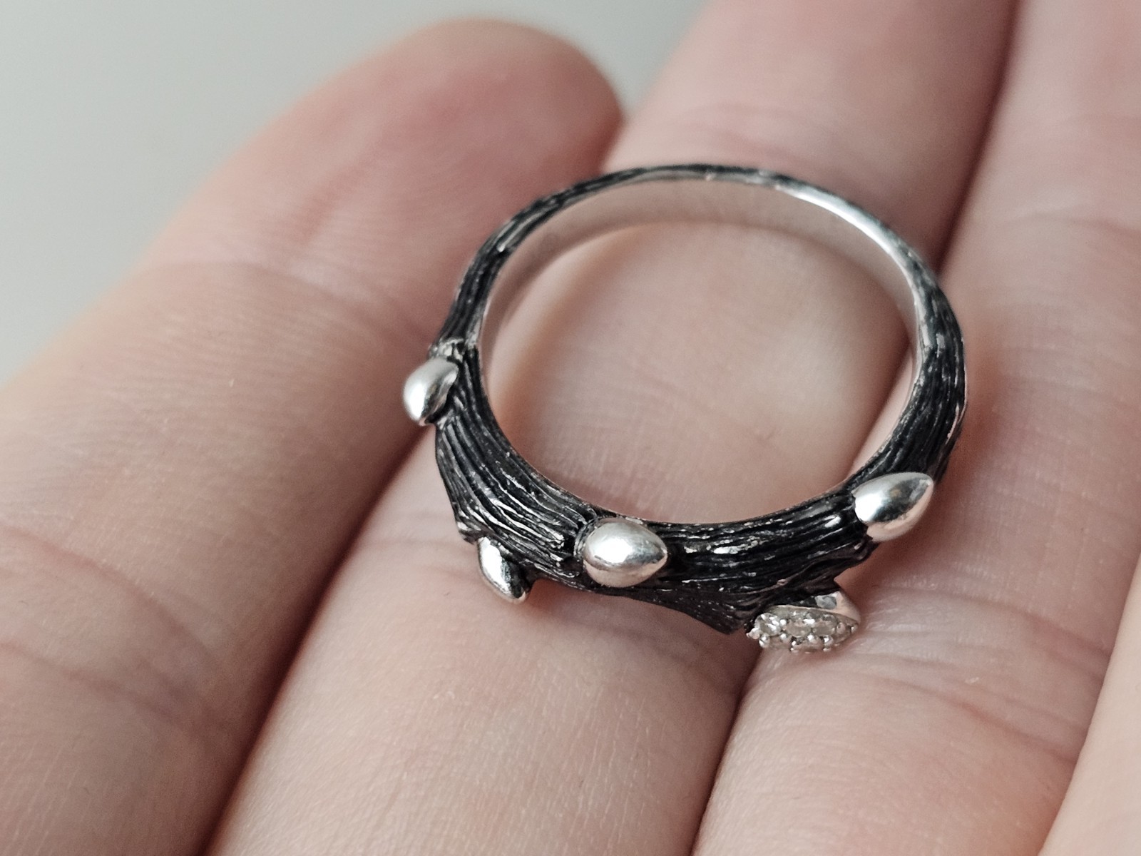Stephen Dweck 7.5 Size Branch Ring 925 Blackened Sterling Silver Diamond Accents
