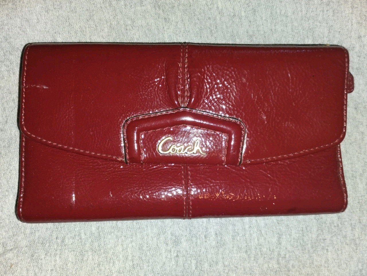COACH Womens Red Patent Leather Wallet