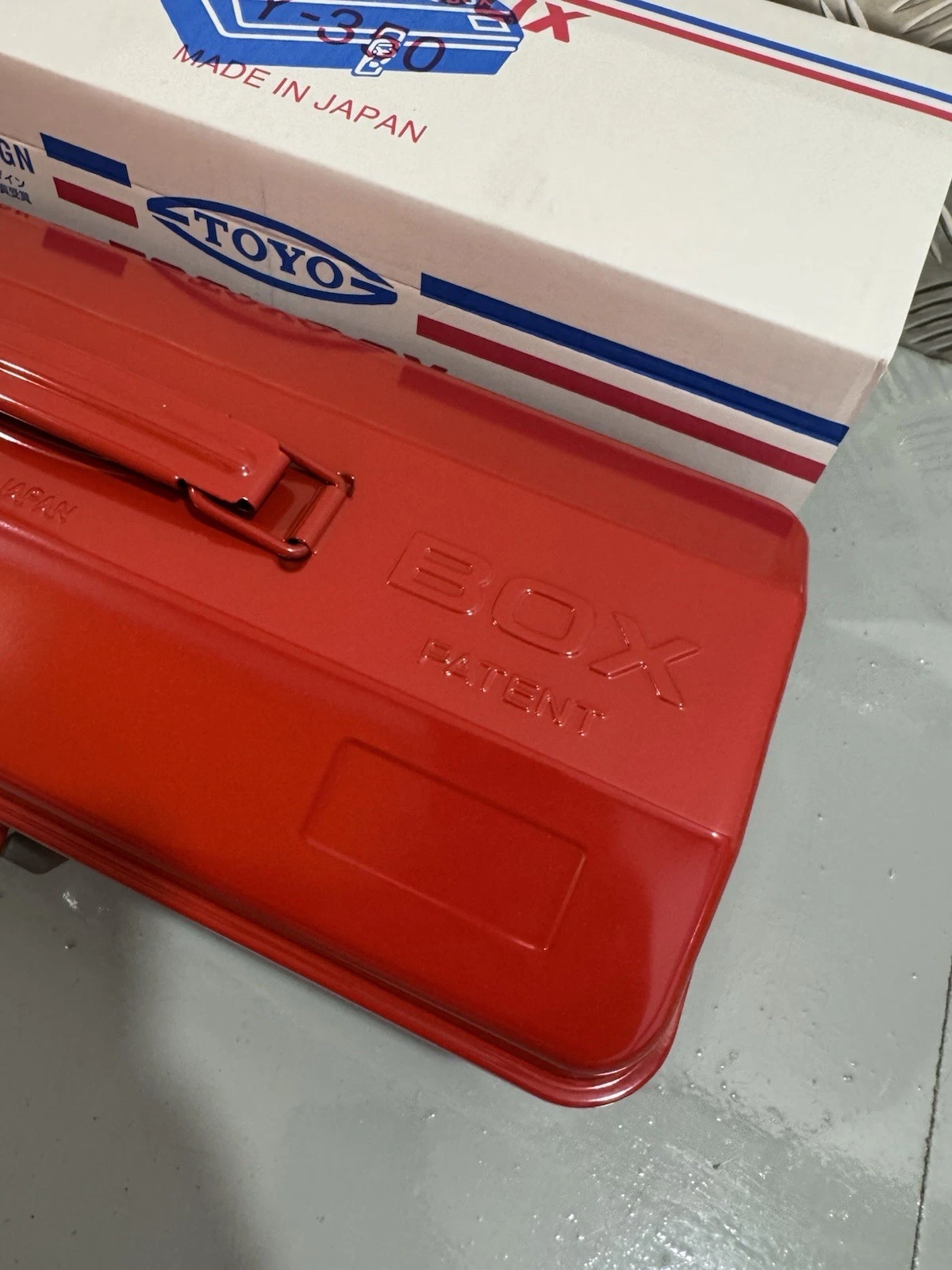 TOYO STEEL Y-350 Trunk Shaped Tool Box Red Pressed Steel Brand New 3