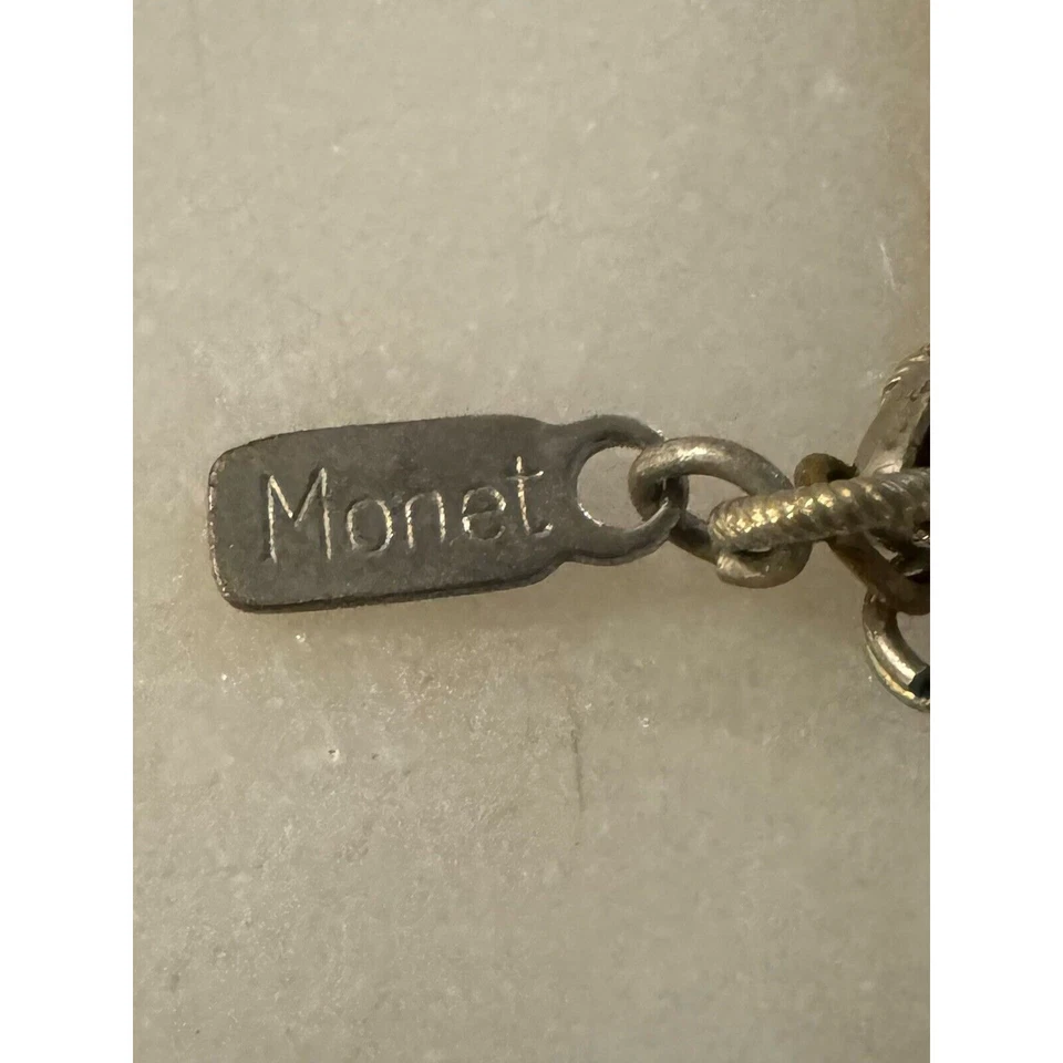 Collar vintage de cuentas acrílicas blancas facetadas MONET Foto 4 de 4