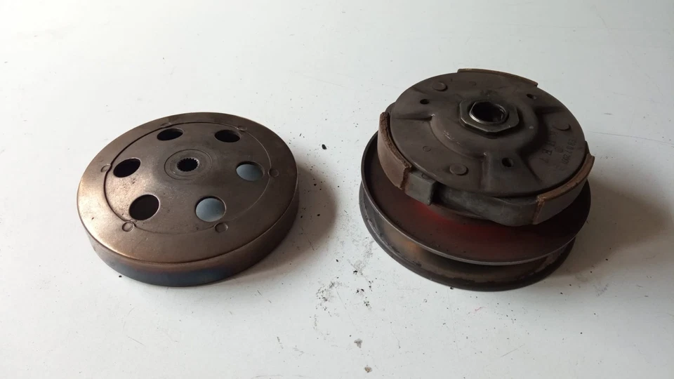 KHE7 FRIZIONE CAMPANA COMPLETA KYMCO DINK 200 ANNO 2001 - Immagine 3 di 4