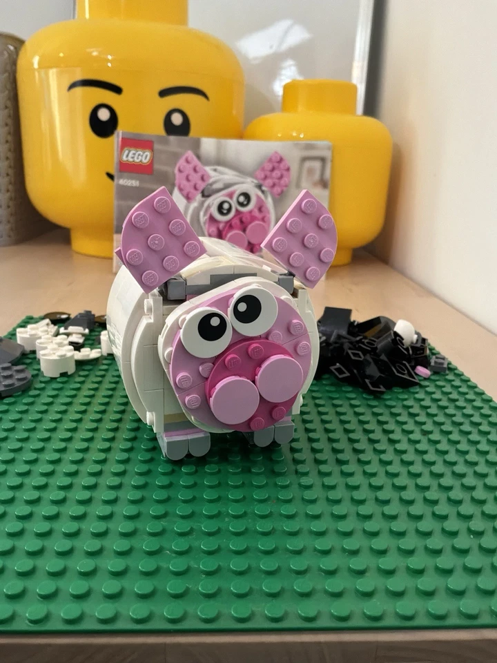 LEGO Creator 40251 Mini Piggy Bank, photo 1 of 5