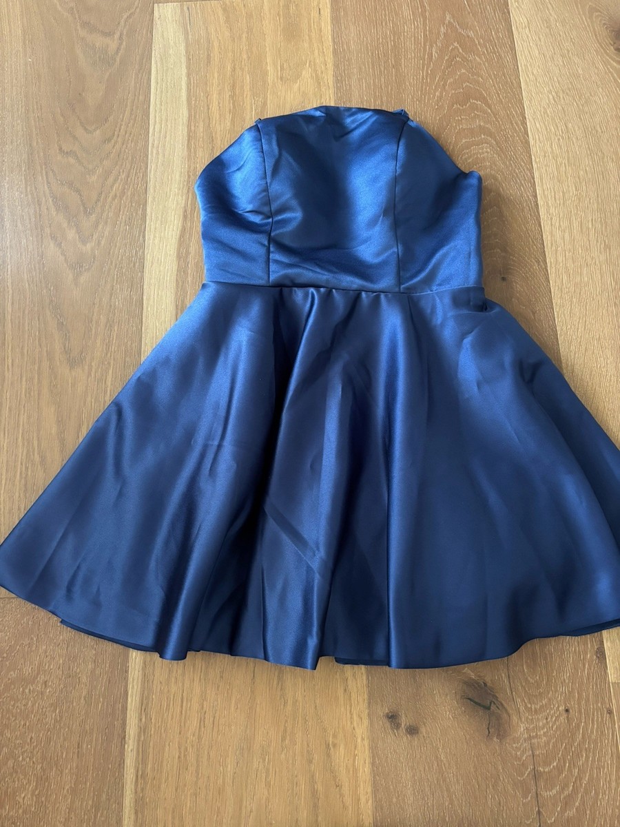 green emerald velvet dress Amazon.com: Chyrbaby Baby Blue Junior Bridesmaid Dress for Wedding Slit  Summer Ruffle Long Chiffon Flower Girl Dresse JD044 Size 2: Clothing, Shoes  & Jewelry main image 1