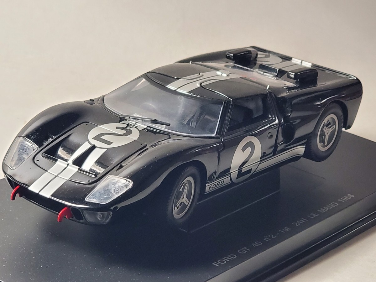 最安値級価格 Eagles Race 1966 Ford GT 40 MKII #2 24H Le Mans Winner 1:18 レーシングカー