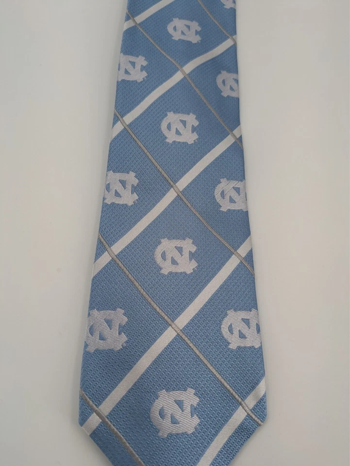 Eagles Wings UNC Tacones Alquitranados Corbata Cuello Carolina del Norte Azul Poliéster 58 x 3.5 Foto 3 de 4