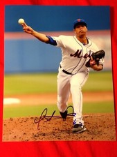 HANSEL ROBLES AUTOGRAPHED AUTO SIGNED 8X10 PHOTO NEW YORK METS WORLD SERIES 1