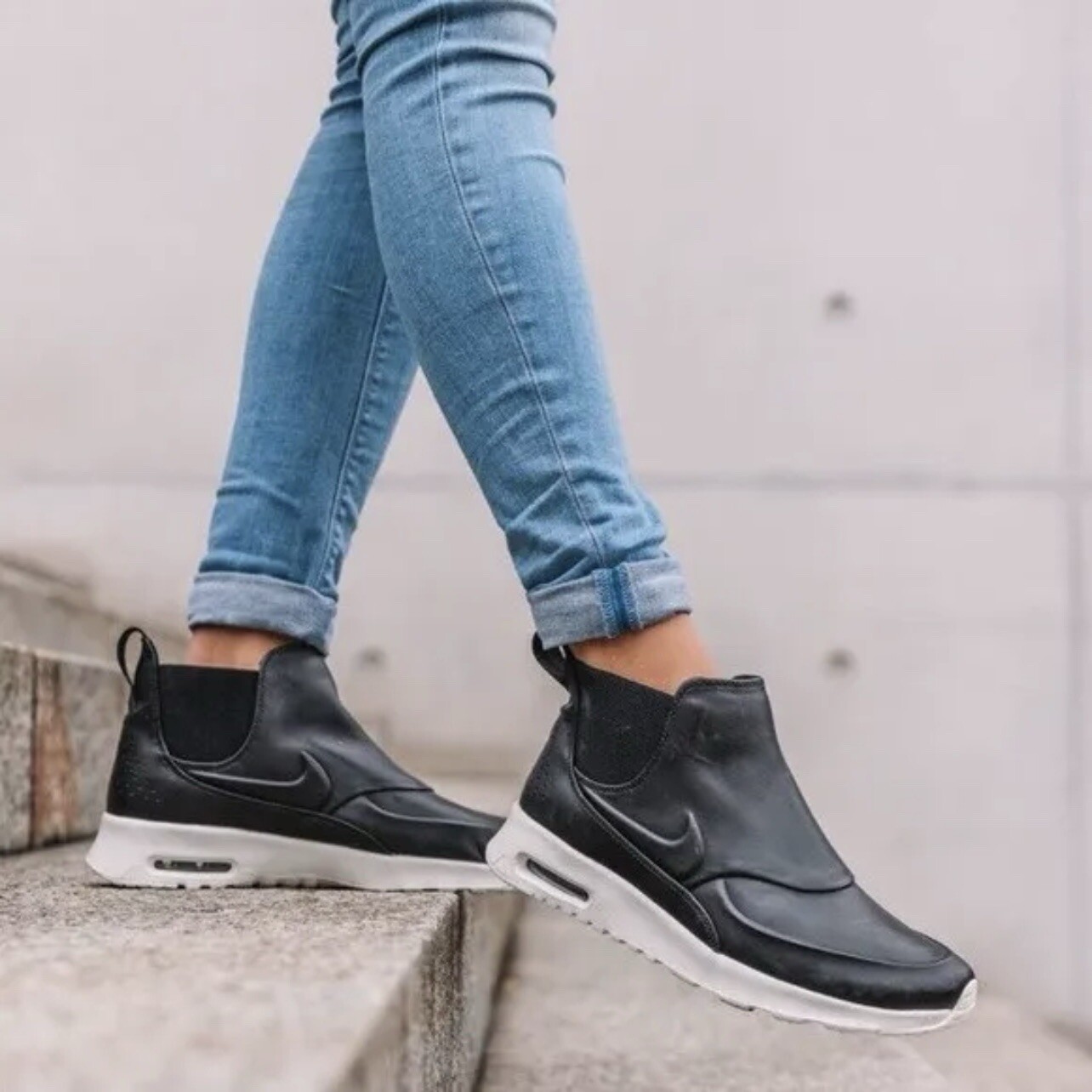 Кроссовки Nike Air Max Thea Mid Womens 9-го размера, спортивная кожаная обувь черного цвета #0001