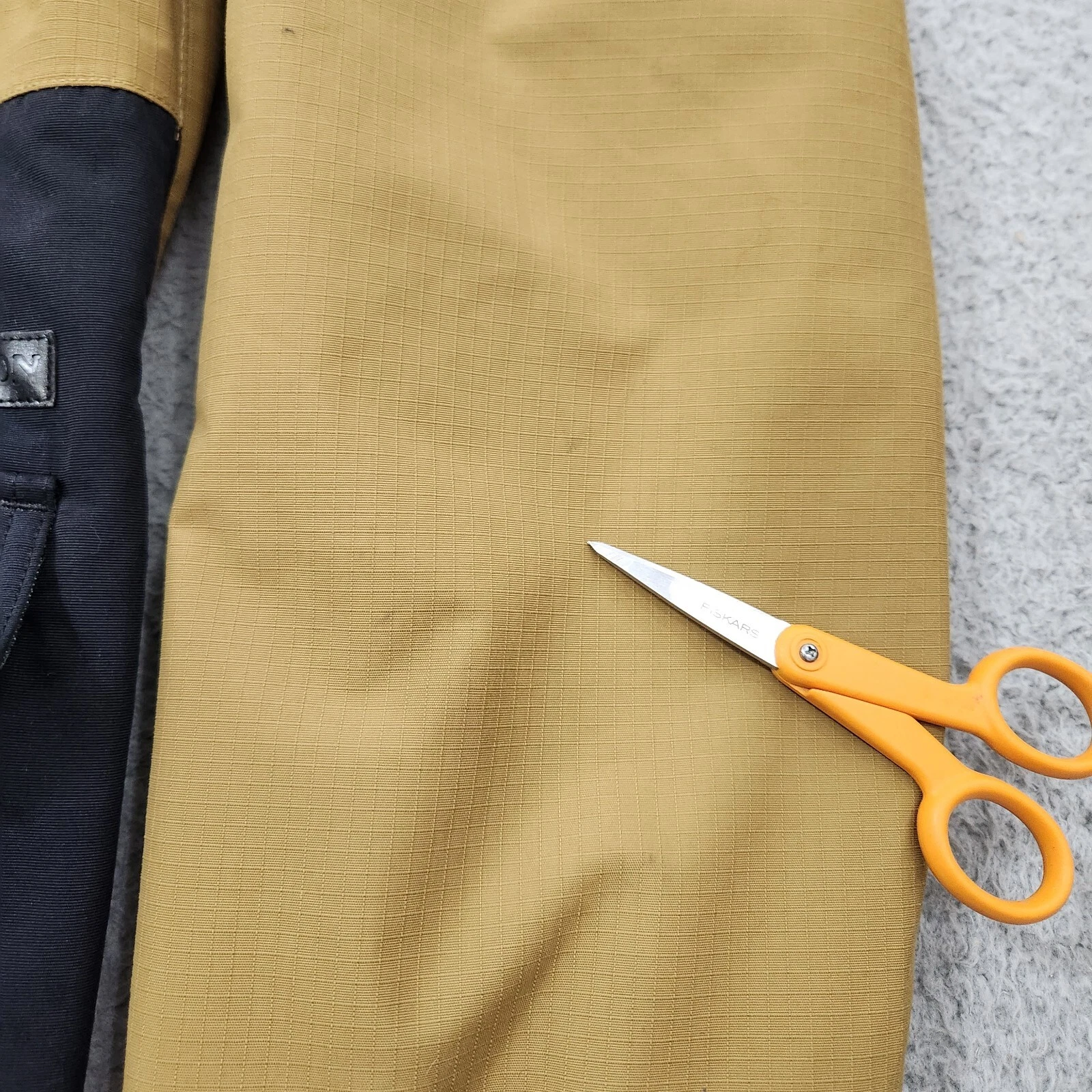 burton frontier dryride ski hood flaws jacket