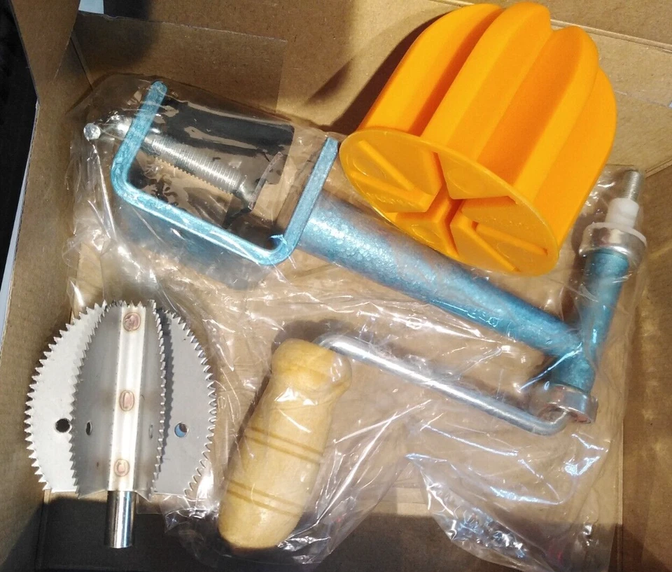 Кокосовая терка измельчитель скребок лезвия из нержавеющей стали A-8 оригинал и крышка - Изображение 2 из 4