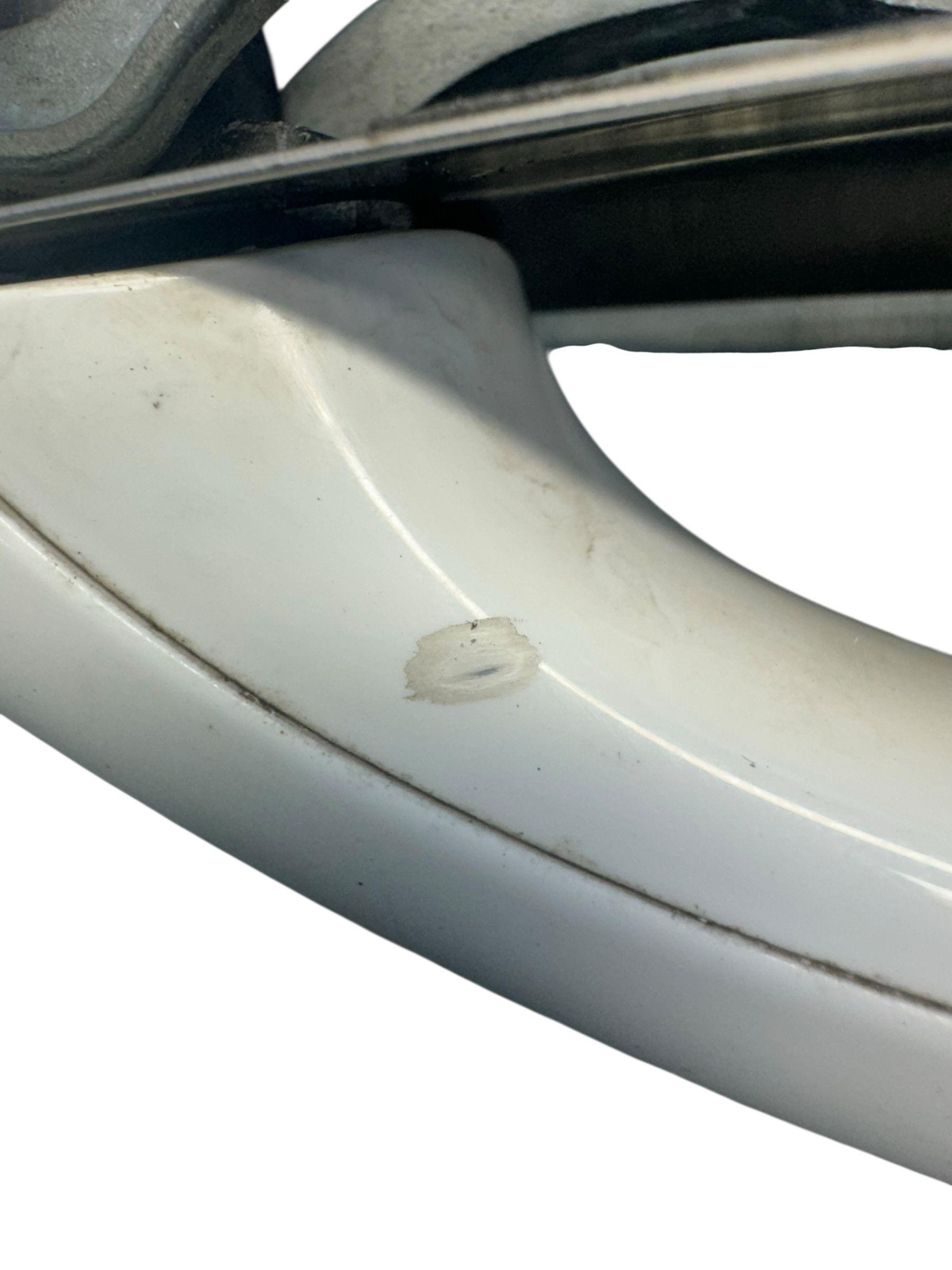 2006-2012 BENTLEY CONTINENTAL GT FRONT RIGHT OUTSIDE DOOR HANDLE | WHITE (LA9B)