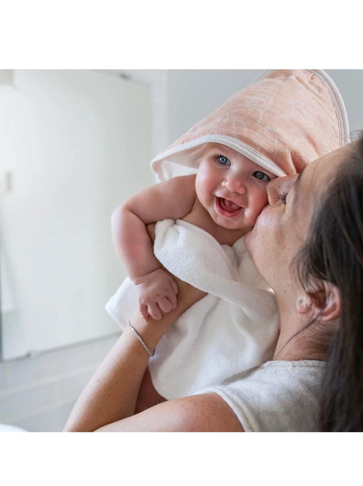 Toalla de baño con capucha para bebé aden + anais Essentials, súper suave 100 % algodón, paquete de 2, Foto 3 de 3