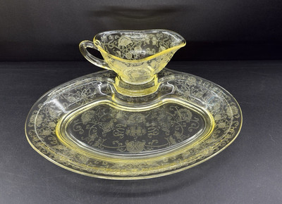 Vintage Hazel Atlas Florentine #2 Poppy Yellow Gravy Boat With 11.5'' Platter