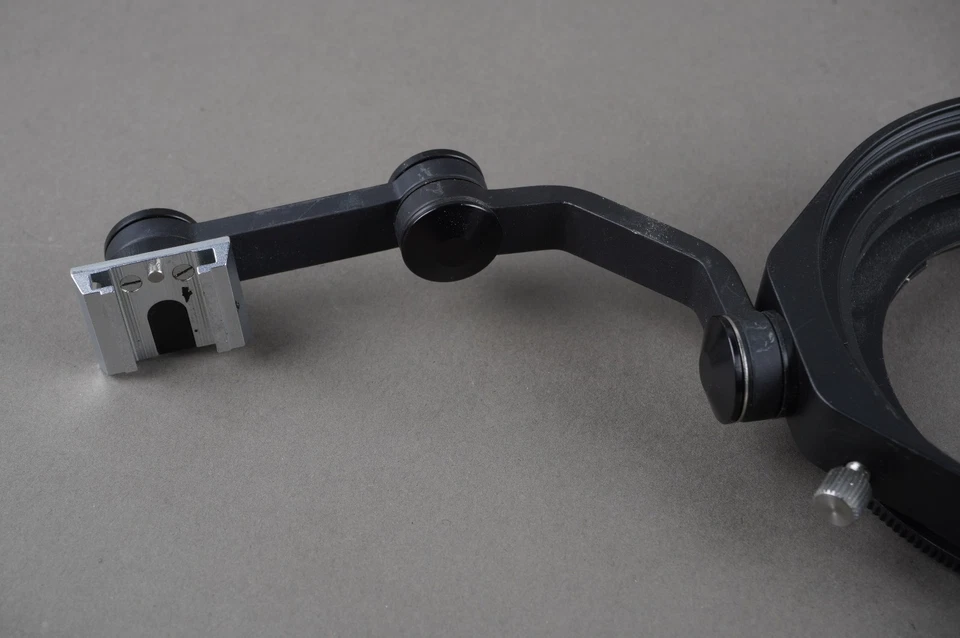 Hasselblad 51657 flash bracket with B50 mount - Image 3 of 4