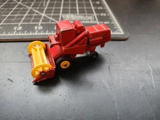 CLAAS COMBINE HARVESTER 65-C - VINTAGE 1967 LESNEY MATCHBOX SERIES 1-75 DIE-CAST