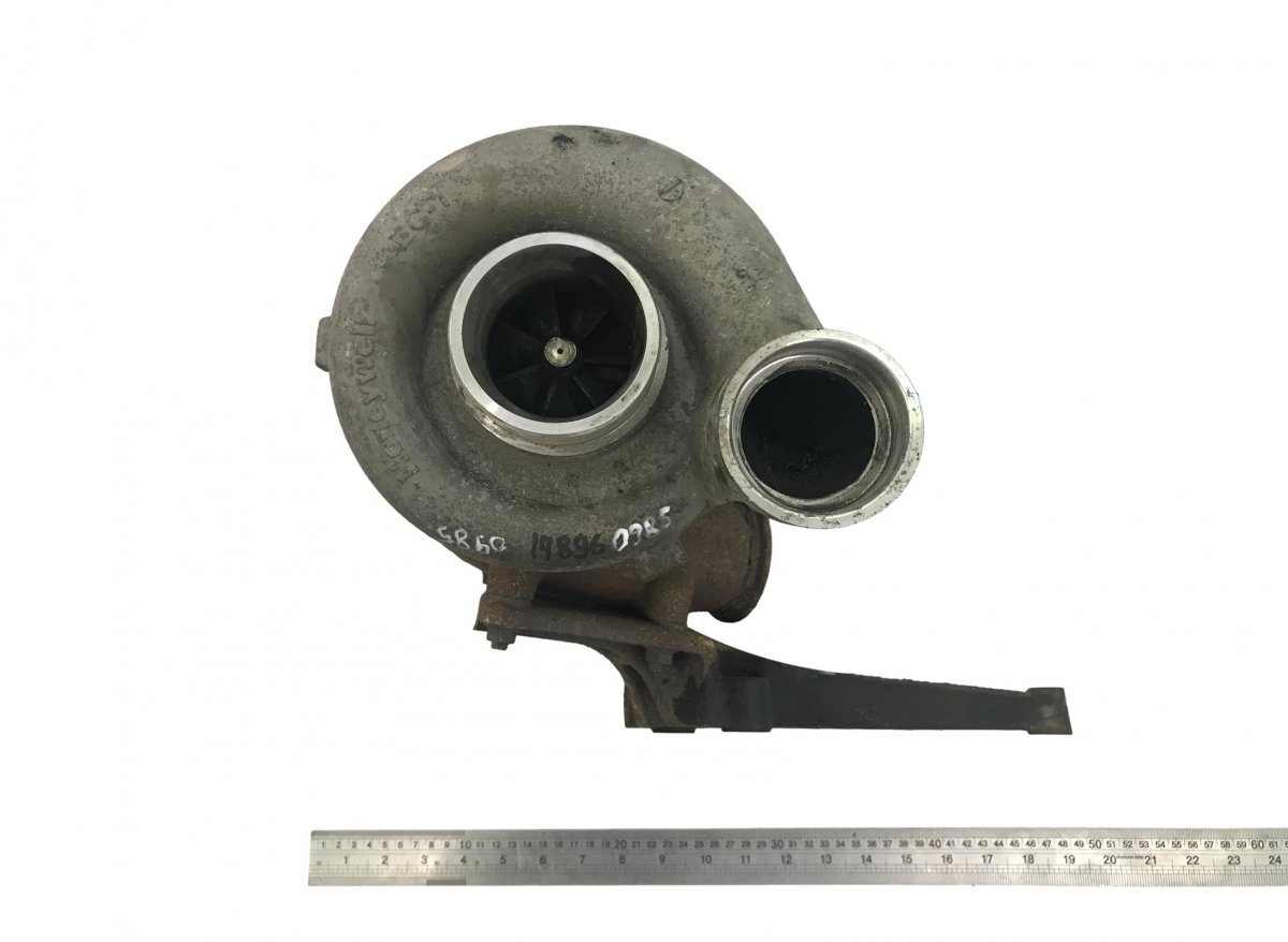 831661-02 51091017231 51091019231 Turbocharger GARRETT For D2676 