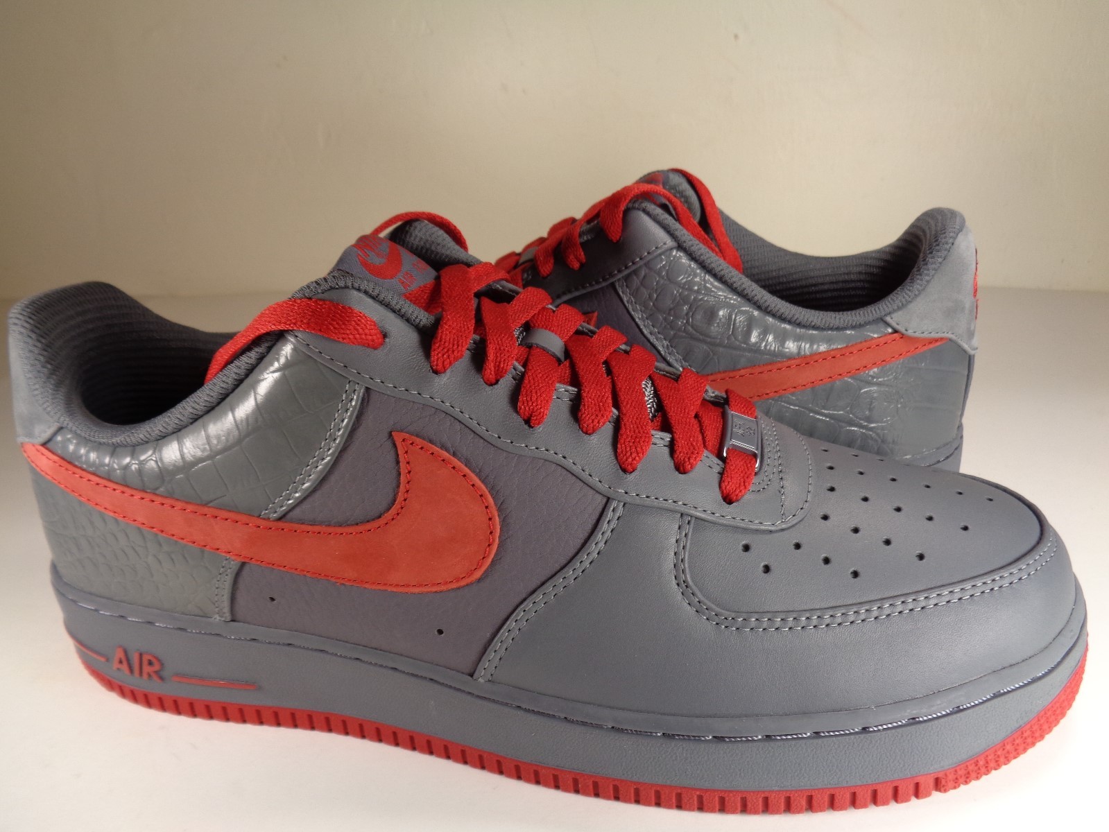 Nike Air Force 1 AF1 Low Premium Flint Grey Red Croc Print SZ 11.5 (318775-062) Nike Air Force 1 AF1 Low Premium Flint Grey Red Croc Print SZ 11.5 (318775-062)