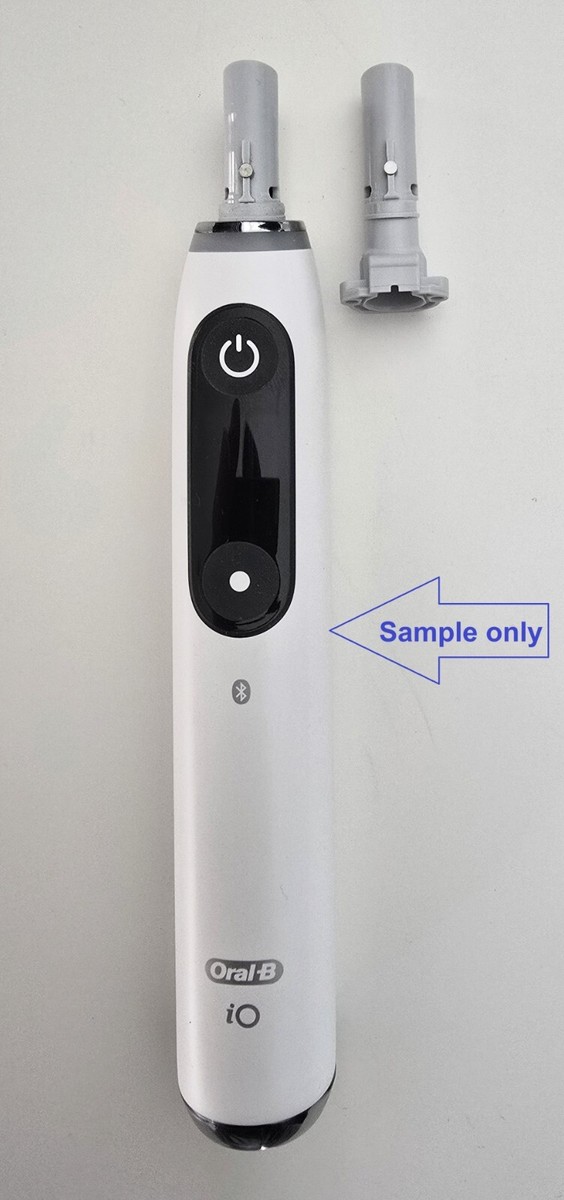 BRAUN Oral-B iO SERIES ９ホワイト Oral-B iO Series 9 Electric Toothbrush with 4 Brush Heads