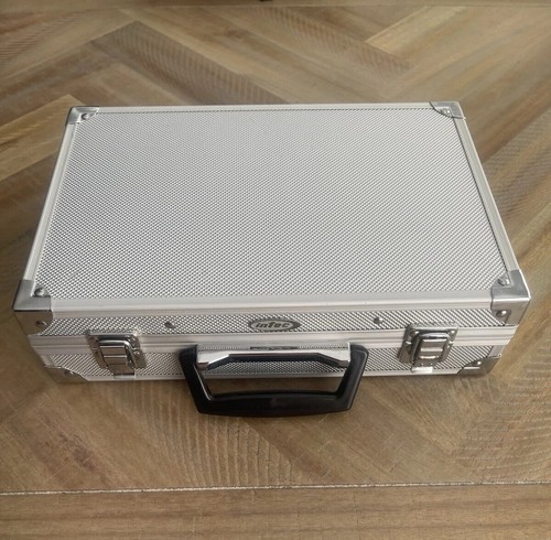 Intec VTG Silver Aluminum Carrying Case/Storage For Nintendo GBA & Accessories - Picture 2 of 11
