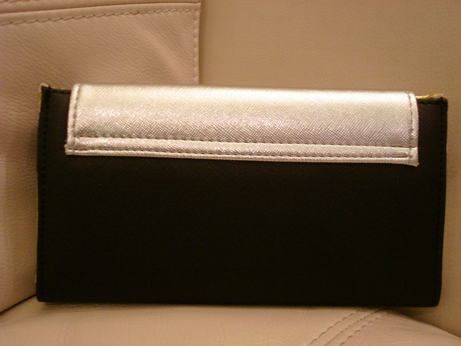 Picture 2 of 8