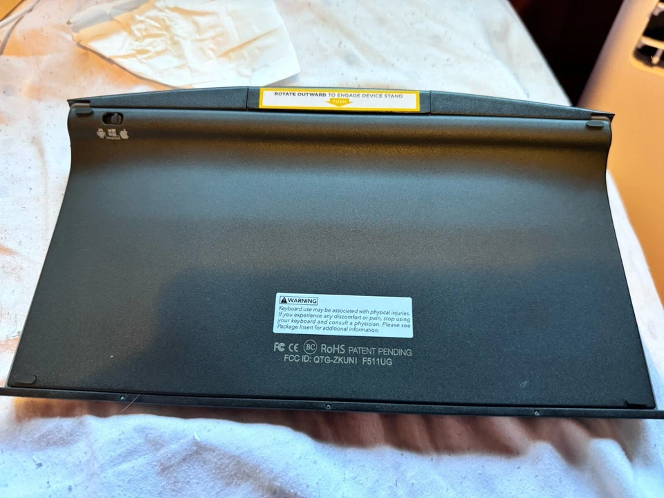 ZAGGkeys Case Universal Wireless Keyboard for iPad SamSung Smartphones Tablets - Image 3 of 4