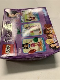 LEGO FRIENDS: Emma's Lifeguard Post (41028) L2