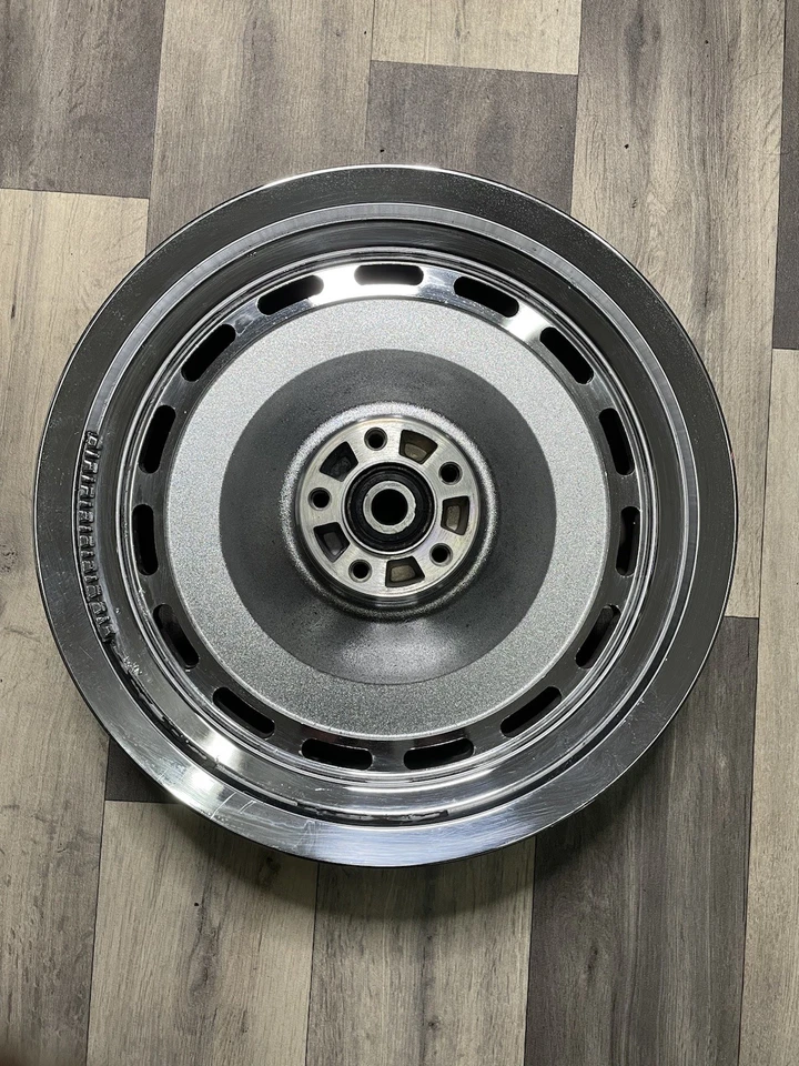 HARLEY DAVIDSON SPORTSTER LX1200C 2004 Ruota Posteriore In Lega - Immagine 2 di 2