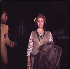 Elizabeth Taylor Candid Smiling Photo Shoot Original 2.25 x 2.25 Transparency