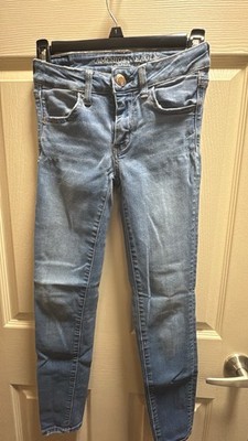 American Eagle Women s Skinny Jeans Light Wash Blue Denim Stretch Mid Rise