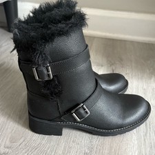 G.H Bass Mara Black Leather Zip Up Faux Fur Boots Size 6.5M